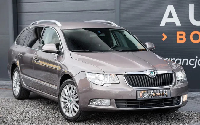 mazowieckie Skoda Superb cena 31900 przebieg: 194000, rok produkcji 2010 z Duszniki-Zdrój